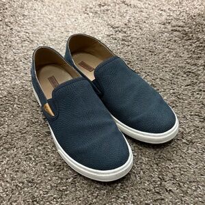 Women’s Olukai Pehuea Leather Slip On Shoe Black Size 7.5